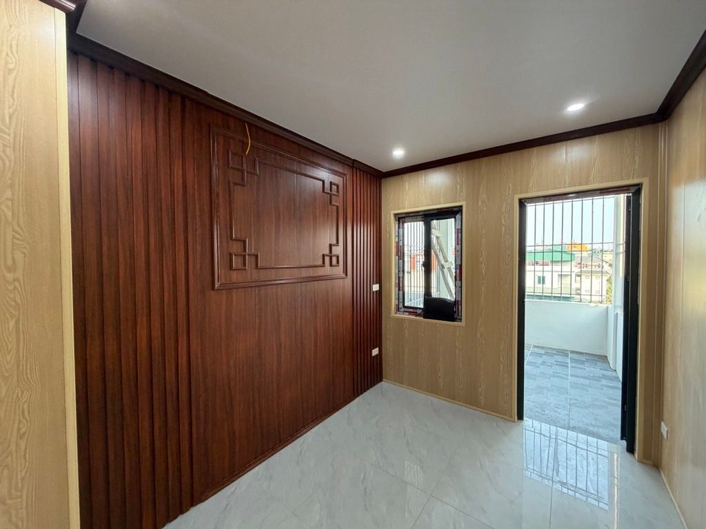 Bán nhà Lĩnh Nam - diện tích 20m2 5 tầng - Mặt ngõ nông thẳng tắp - giá 5,6 tỷ