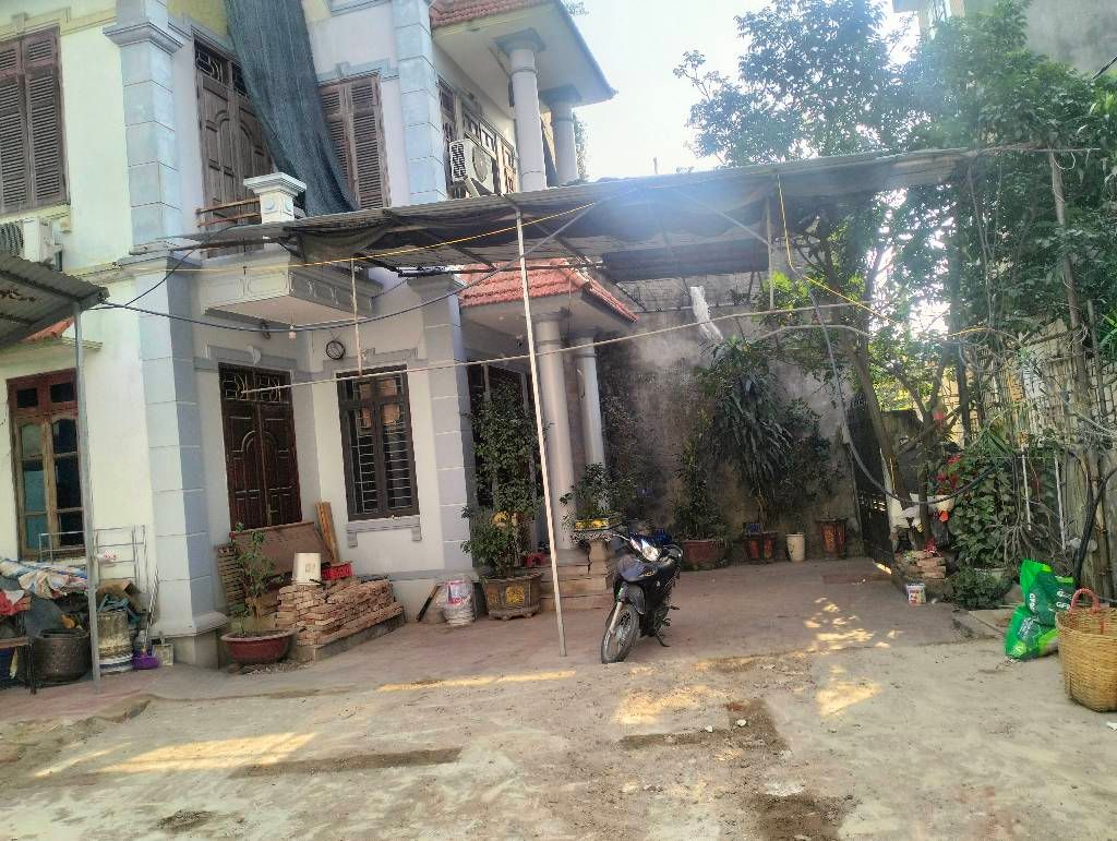 Bán nhà Nguyễn Khoái - diện tích 181m2 3 tầng - ô tô vào nhà - giá 24 tỷ