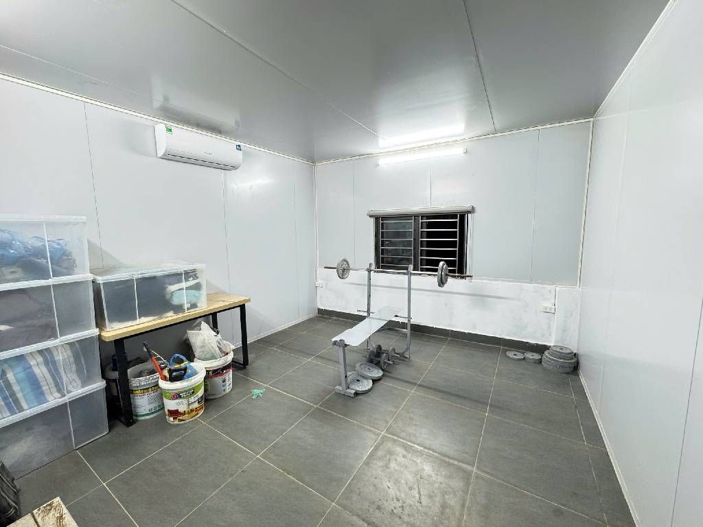 Bán nhà Tô Hoàng - diện tích 44m2 6 tầng - Lô góc 2 mặt tiền - giá 17,5 tỷ