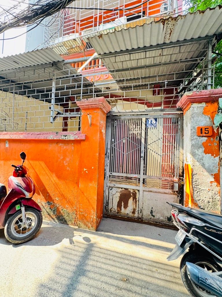 Bán nhà Kim Ngưu - diện tích 77.8m2 4 tầng - Nhà 4 tầng khung cột bê tông chắc chắn - giá 8,9 tỷ