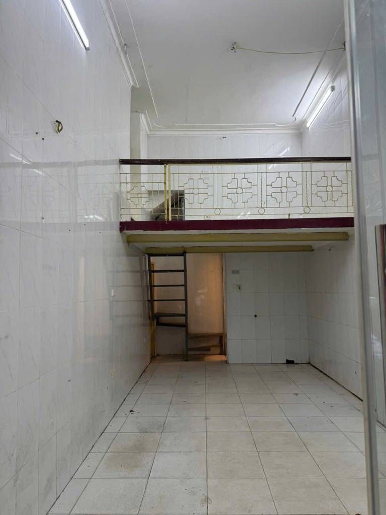 Bán nhà Văn Hương - diện tích 22,2m2 3 tầng - Lô góc, ô tô - giá 8,5 tỷ