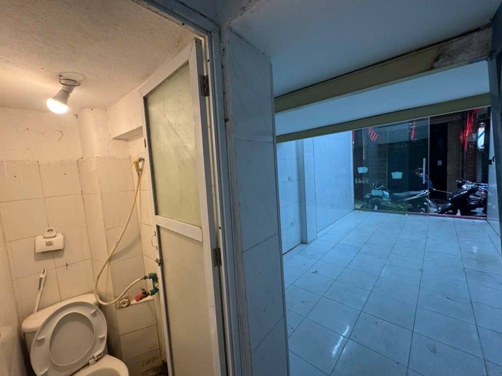 Bán nhà Văn Hương - diện tích 22,2m2 3 tầng - Lô góc, ô tô - giá 8,5 tỷ