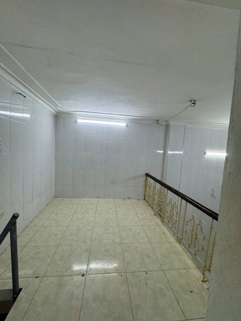 Bán nhà Văn Hương - diện tích 22,2m2 3 tầng - Lô góc, ô tô - giá 8,5 tỷ