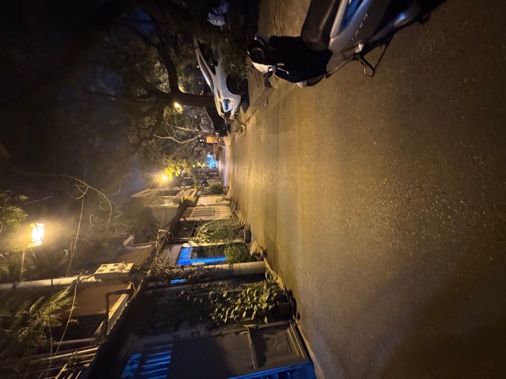 Bán nhà Hoàng Mai - diện tích 81m2 2 tầng - Mảnh đất đẹp đường ô tô tránh - giá 9 tỷ