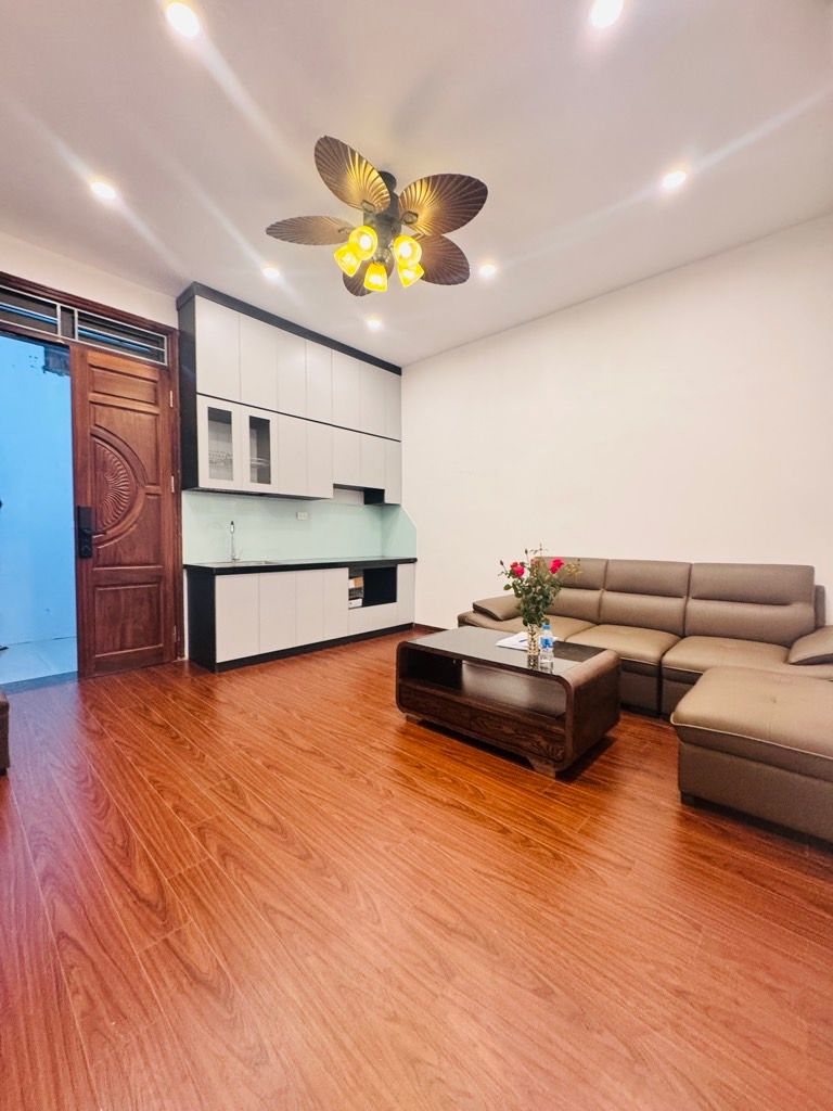 Bán nhà Nguyễn Trãi - diện tích 60m2 1 tầng - Đối diện Royal City - giá 3,5 tỷ