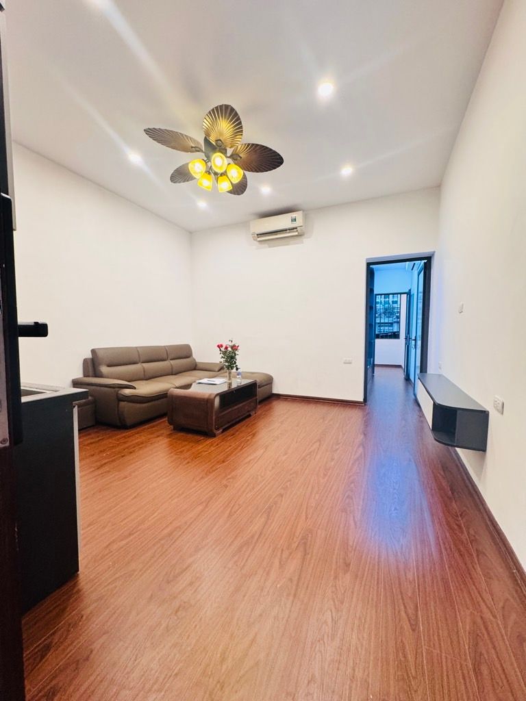 Bán nhà Nguyễn Trãi - diện tích 60m2 1 tầng - Đối diện Royal City - giá 3,5 tỷ