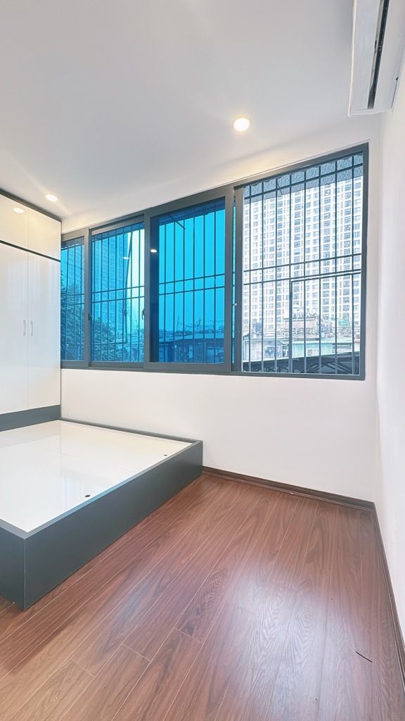 Bán nhà Nguyễn Trãi - diện tích 60m2 1 tầng - Đối diện Royal City - giá 3,5 tỷ