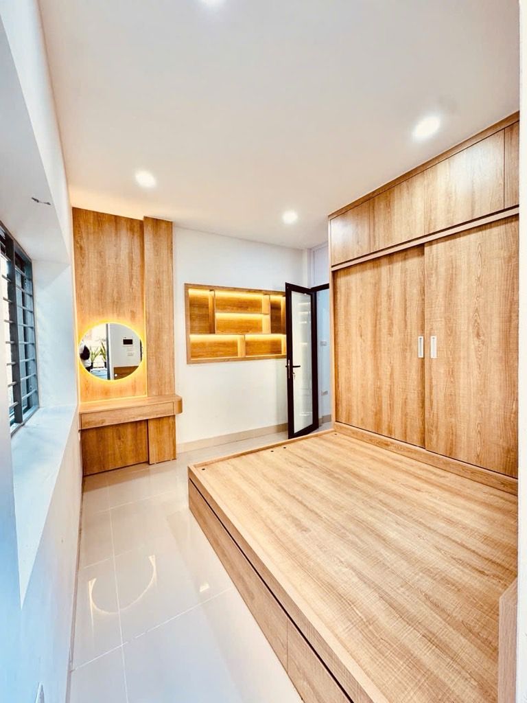 Bán nhà Lò Đúc - diện tích 68m2 1 tầng - Ô TÔ ĐỖ - CĂN HỘ LÔ GÓC TẦNG 2 3 MẶT THOÁNG - giá 3,8 tỷ