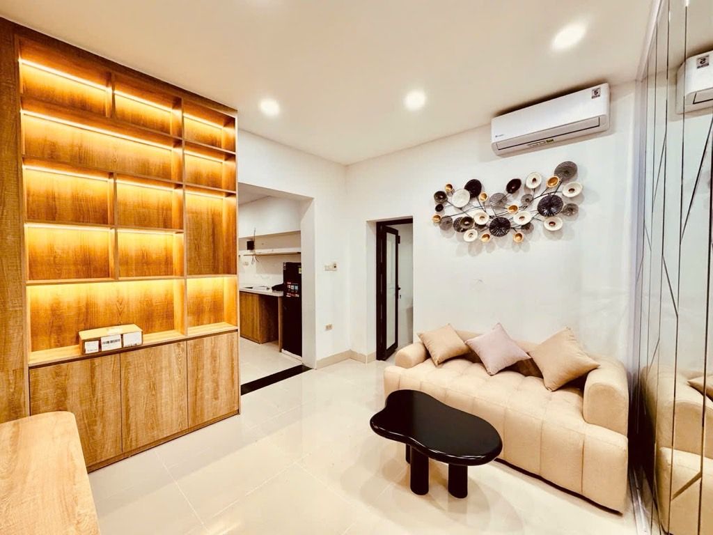 Bán nhà Lò Đúc - diện tích 68m2 1 tầng - Ô TÔ ĐỖ - CĂN HỘ LÔ GÓC TẦNG 2 3 MẶT THOÁNG - giá 3,8 tỷ