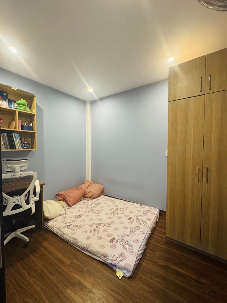 Bán nhà Tân Mai - diện tích 32m2 3 tầng - ô tô tránh - giá 5,9 tỷ