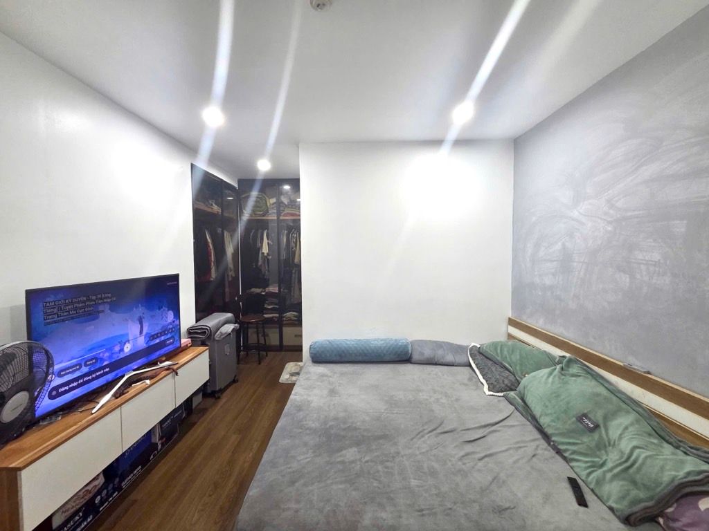 Bán nhà Trần Thủ Độ - diện tích 82.6m2 1 tầng - Căn hộ chung cư view hồ - giá 7,35 tỷ