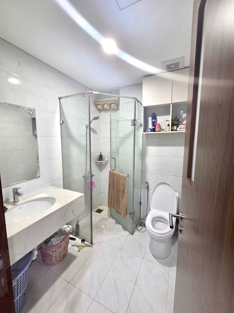 Bán nhà Trần Thủ Độ - diện tích 82.6m2 1 tầng - Căn hộ chung cư view hồ - giá 7,35 tỷ