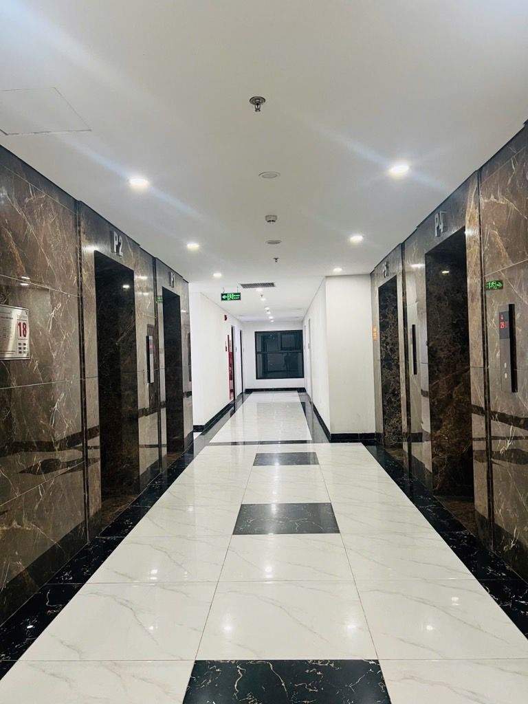 Bán nhà Trần Thủ Độ - diện tích 82.6m2 1 tầng - Căn hộ chung cư view hồ - giá 7,35 tỷ