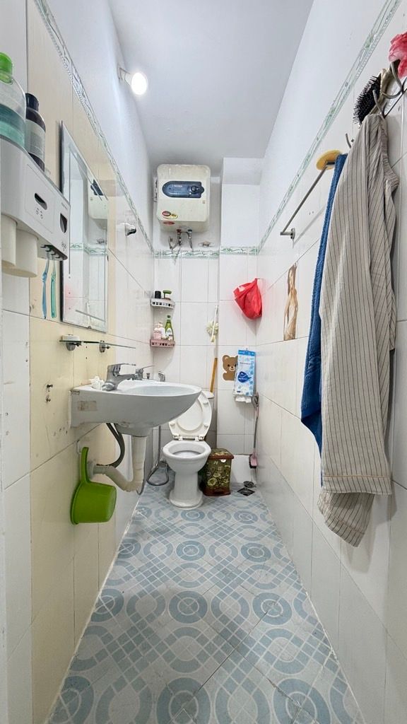 Bán nhà Nam Dư - diện tích 36m2 5 tầng - Nhà dân xây khung cột chắc chắn - giá 5,45 tỷ