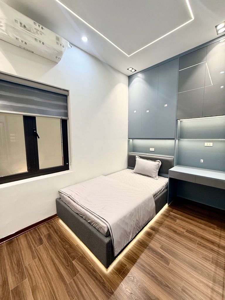 Bán nhà Trần Khát Chân - diện tích 50m2 4 tầng - NGÕ THÔNG - BA GÁC TRÁNH XE MÁY - giá 13,8 tỷ