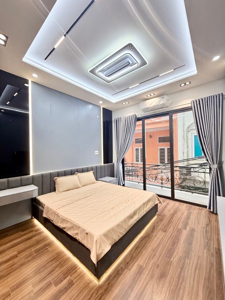 Bán nhà Trần Khát Chân - diện tích 50m2 4 tầng - NGÕ THÔNG - BA GÁC TRÁNH XE MÁY - giá 13,8 tỷ