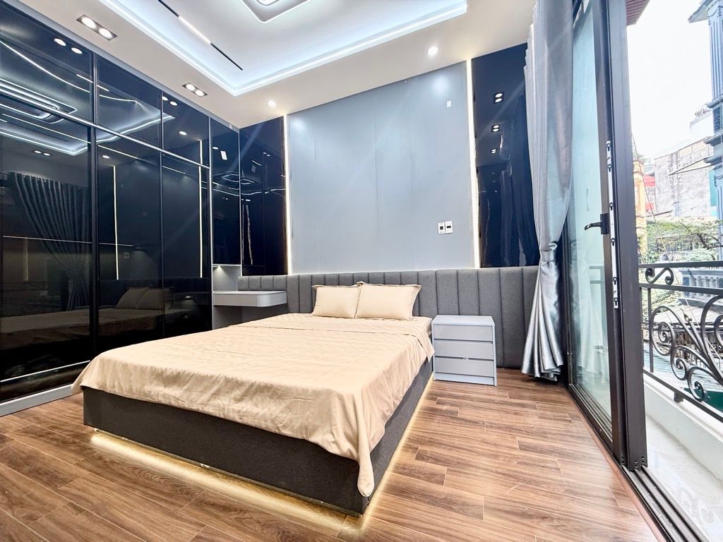 Bán nhà Trần Khát Chân - diện tích 50m2 4 tầng - NGÕ THÔNG - BA GÁC TRÁNH XE MÁY - giá 13,8 tỷ