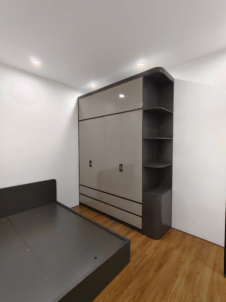 Bán nhà Tôn Thất Tùng - diện tích 36.2m2 2 tầng - Nhà đẹp hiếm có - giá 8.9 tỷ