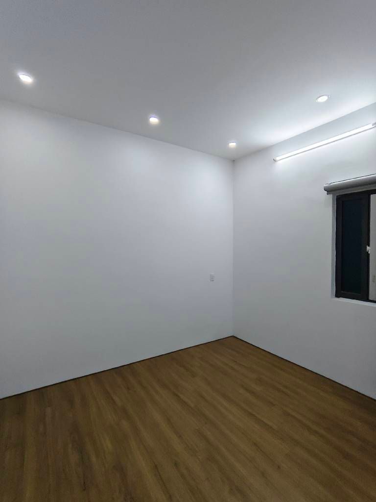 Bán nhà Tôn Thất Tùng - diện tích 36.2m2 2 tầng - Nhà đẹp hiếm có - giá 8.9 tỷ