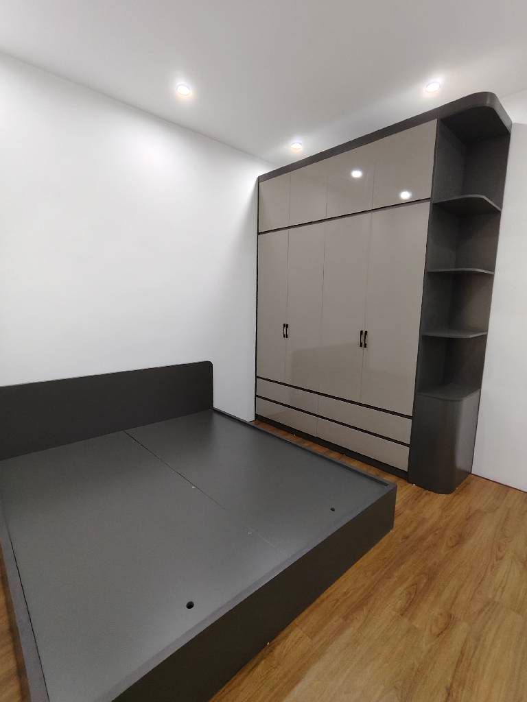 Bán nhà Tôn Thất Tùng - diện tích 36.2m2 2 tầng - Nhà đẹp hiếm có - giá 8.9 tỷ