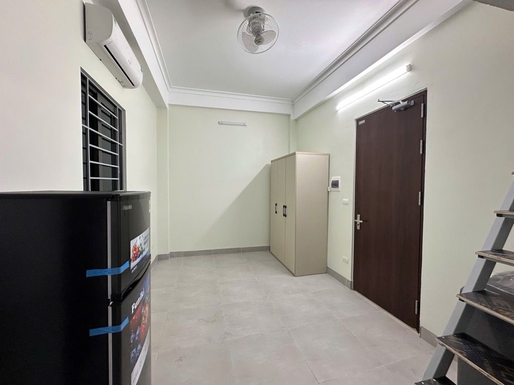 Bán nhà Yên Duyên - diện tích 73m2 5 tầng - ô tô tránh - giá 17 tỷ