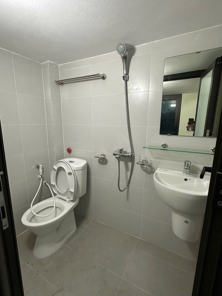 Bán nhà Yên Duyên - diện tích 73m2 5 tầng - ô tô tránh - giá 17 tỷ