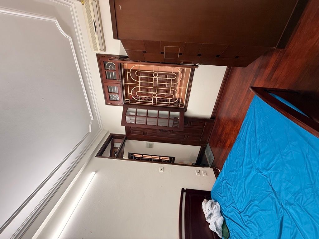 Bán nhà Ngõ Thống Nhất - diện tích 43m2 4 tầng - Ô TÔ ĐỖ CỬA - giá 13,8 tỷ