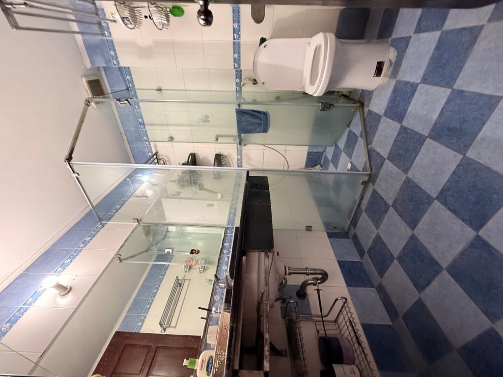 Bán nhà Ngõ Thống Nhất - diện tích 43m2 4 tầng - Ô TÔ ĐỖ CỬA - giá 13,8 tỷ