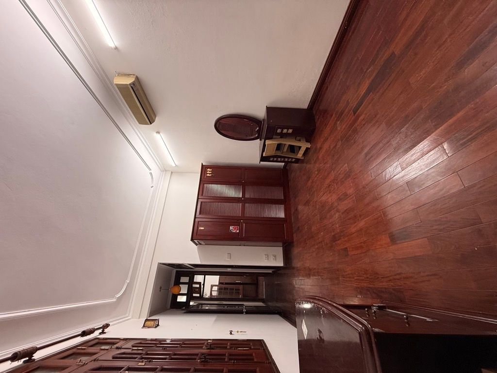 Bán nhà Ngõ Thống Nhất - diện tích 43m2 4 tầng - Ô TÔ ĐỖ CỬA - giá 13,8 tỷ