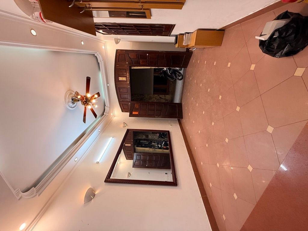 Bán nhà Ngõ Thống Nhất - diện tích 43m2 4 tầng - Ô TÔ ĐỖ CỬA - giá 13,8 tỷ