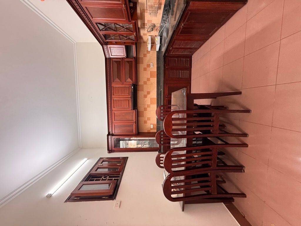 Bán nhà Ngõ Thống Nhất - diện tích 43m2 4 tầng - Ô TÔ ĐỖ CỬA - giá 13,8 tỷ