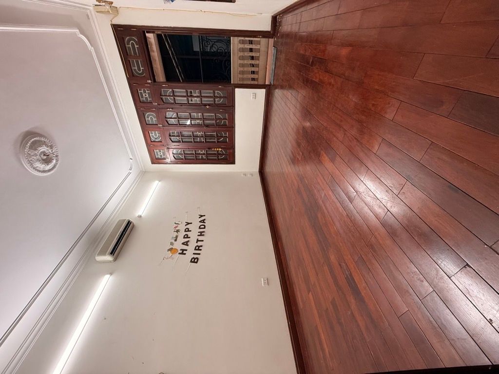 Bán nhà Ngõ Thống Nhất - diện tích 43m2 4 tầng - Ô TÔ ĐỖ CỬA - giá 13,8 tỷ