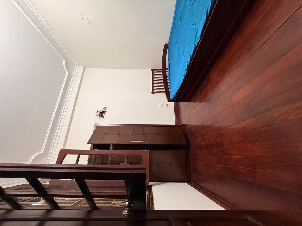 Bán nhà Ngõ Thống Nhất - diện tích 43m2 4 tầng - Ô TÔ ĐỖ CỬA - giá 13,8 tỷ