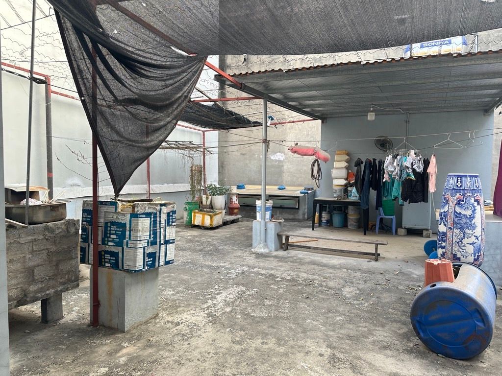 Bán nhà Lê Trọng Tấn - diện tích 111m2 2 tầng - Mặt tiền siêu rộng - giá 11,5 tỷ