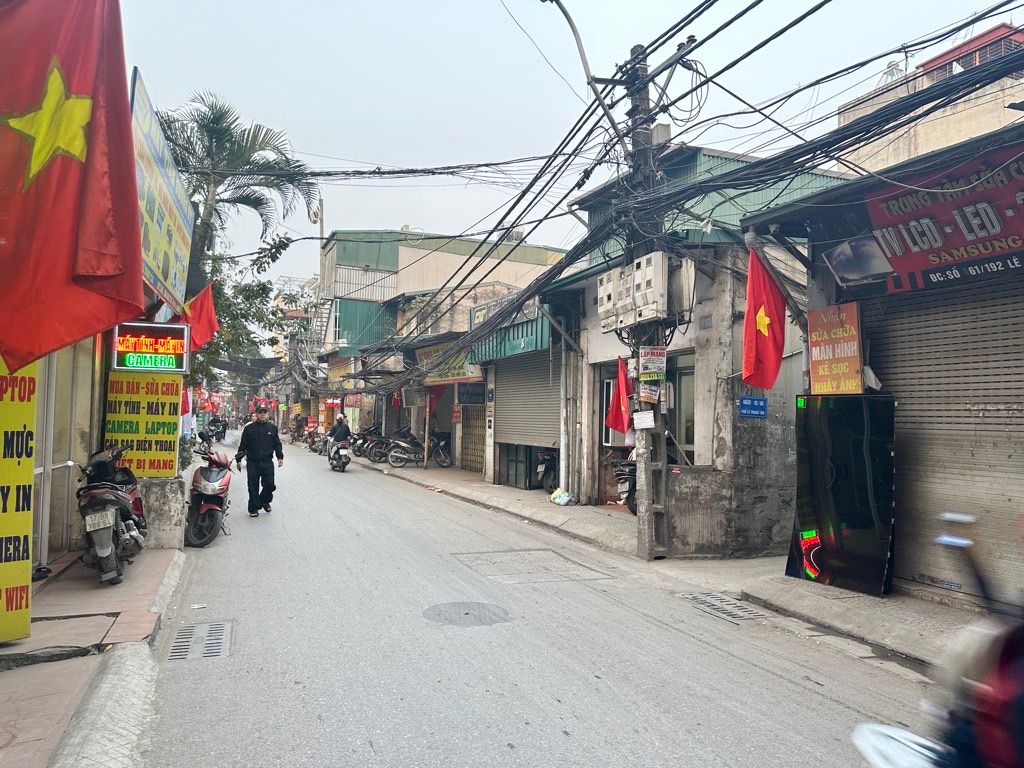 Bán nhà Lê Trọng Tấn - diện tích 111m2 2 tầng - Mặt tiền siêu rộng - giá 11,5 tỷ