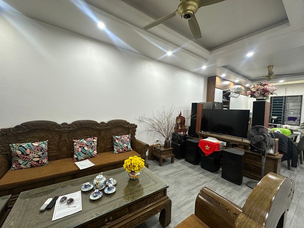 Bán nhà Lê Trọng Tấn - diện tích 111m2 2 tầng - Mặt tiền siêu rộng - giá 11,5 tỷ