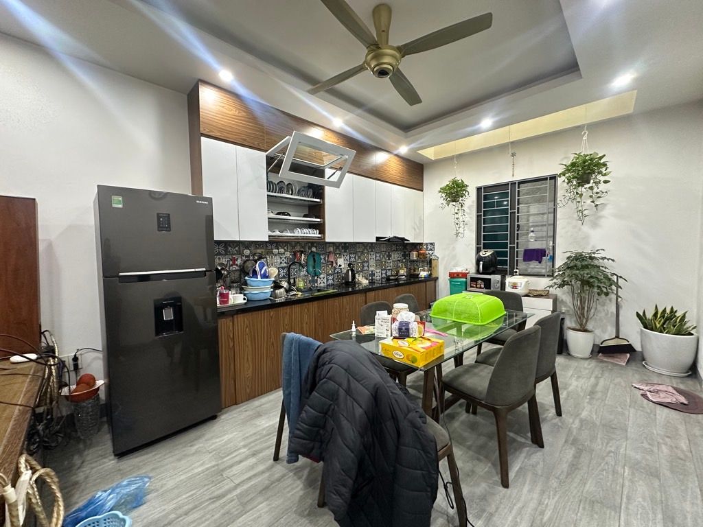 Bán nhà Lê Trọng Tấn - diện tích 111m2 2 tầng - Mặt tiền siêu rộng - giá 11,5 tỷ