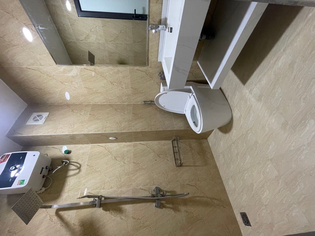 Bán nhà Ngũ Nhạc - diện tích 31.5m2 5 tầng - Gần phố, ngõ ba gác đua - giá 6,98 tỷ