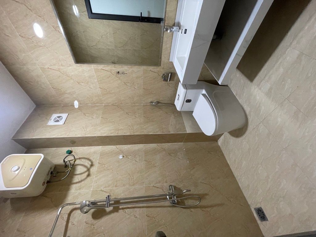 Bán nhà Ngũ Nhạc - diện tích 31.5m2 5 tầng - Gần phố, ngõ ba gác đua - giá 6,98 tỷ