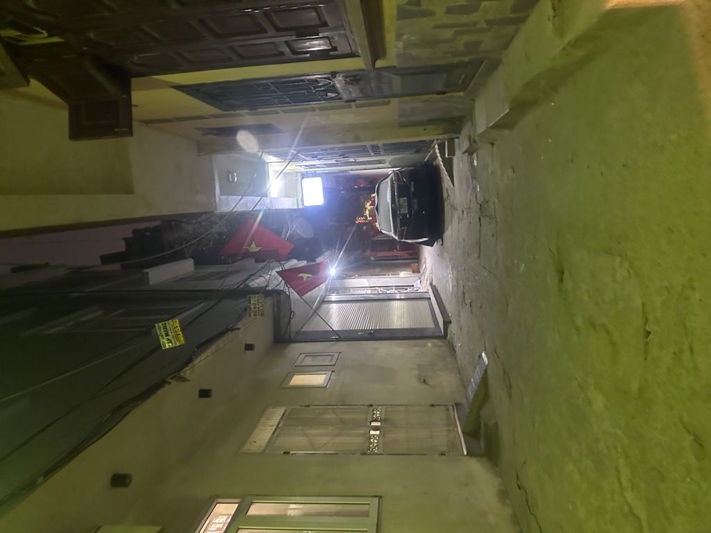 Bán nhà Hoàng Mai - diện tích 43.2m2 6 tầng - Phân lô ô tô 7 chỗ vào nhà - giá 19,5 tỷ