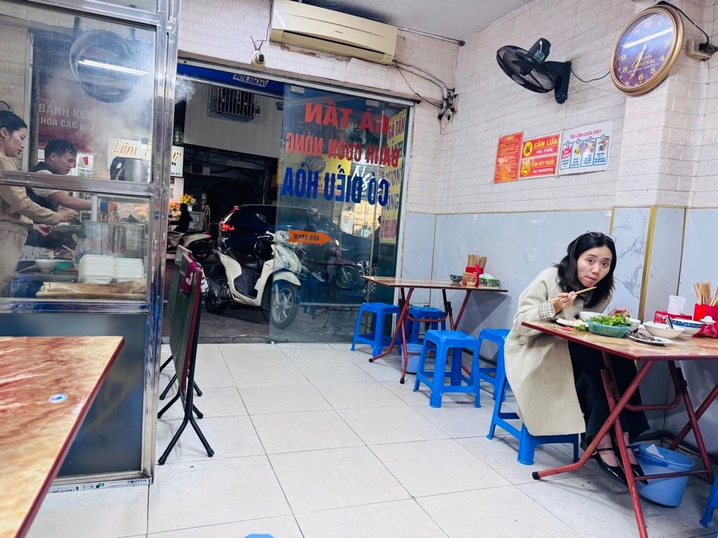 Bán nhà Thái Thịnh - diện tích 18.4m2 1 tầng - Mặt phố kinh doanh sầm uất - giá 8,6 tỷ