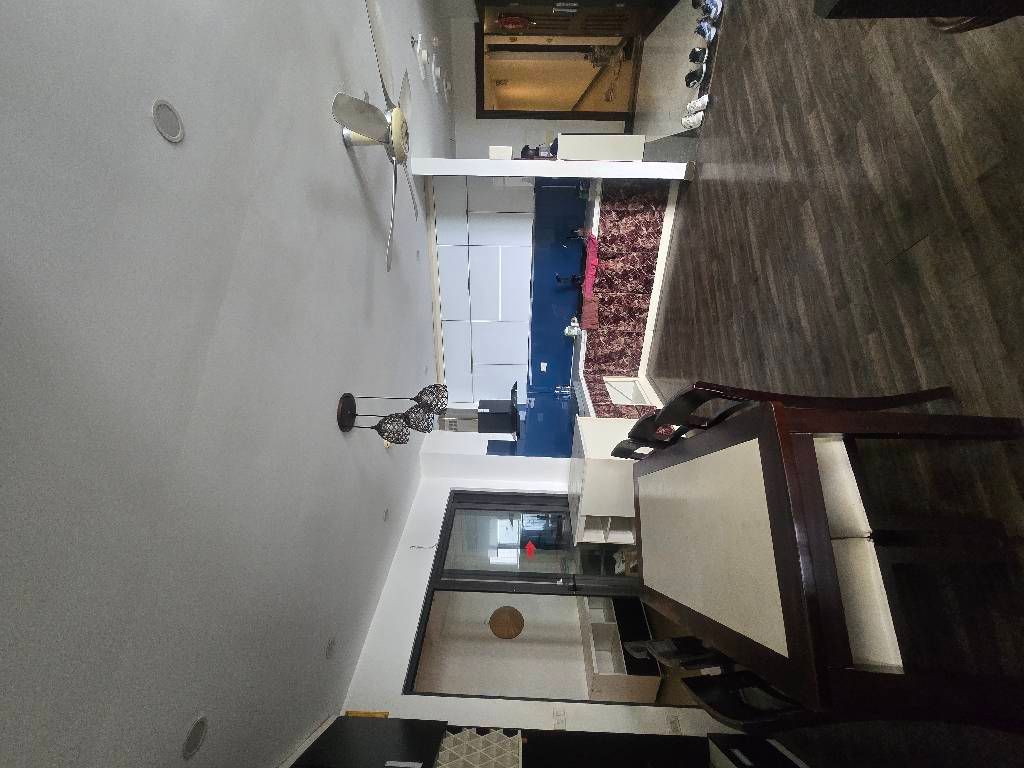 Bán nhà Tố Hữu - diện tích 117m2 1 tầng - Căn hộ chung cư cao cấp - giá 10,1 tỷ