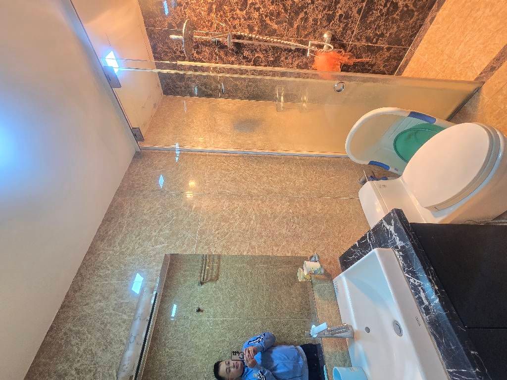 Bán nhà Tố Hữu - diện tích 117m2 1 tầng - Căn hộ chung cư cao cấp - giá 10,1 tỷ