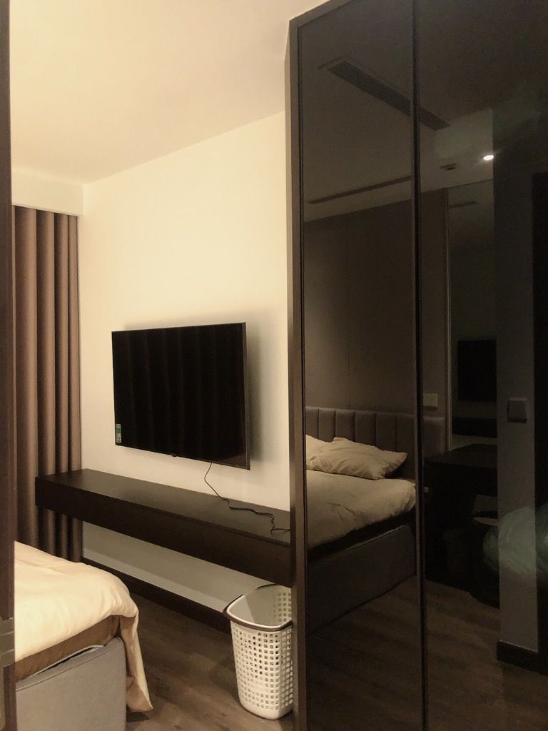 Bán nhà Nguyên Hồng - diện tích 73m2 1 tầng - Căn hộ khách sạn cực hiếm - giá 14,5 tỷ