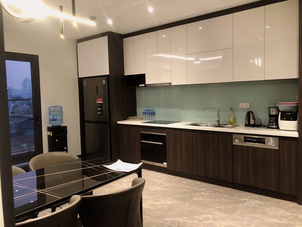 Bán nhà Nguyên Hồng - diện tích 73m2 1 tầng - Căn hộ khách sạn cực hiếm - giá 14,5 tỷ