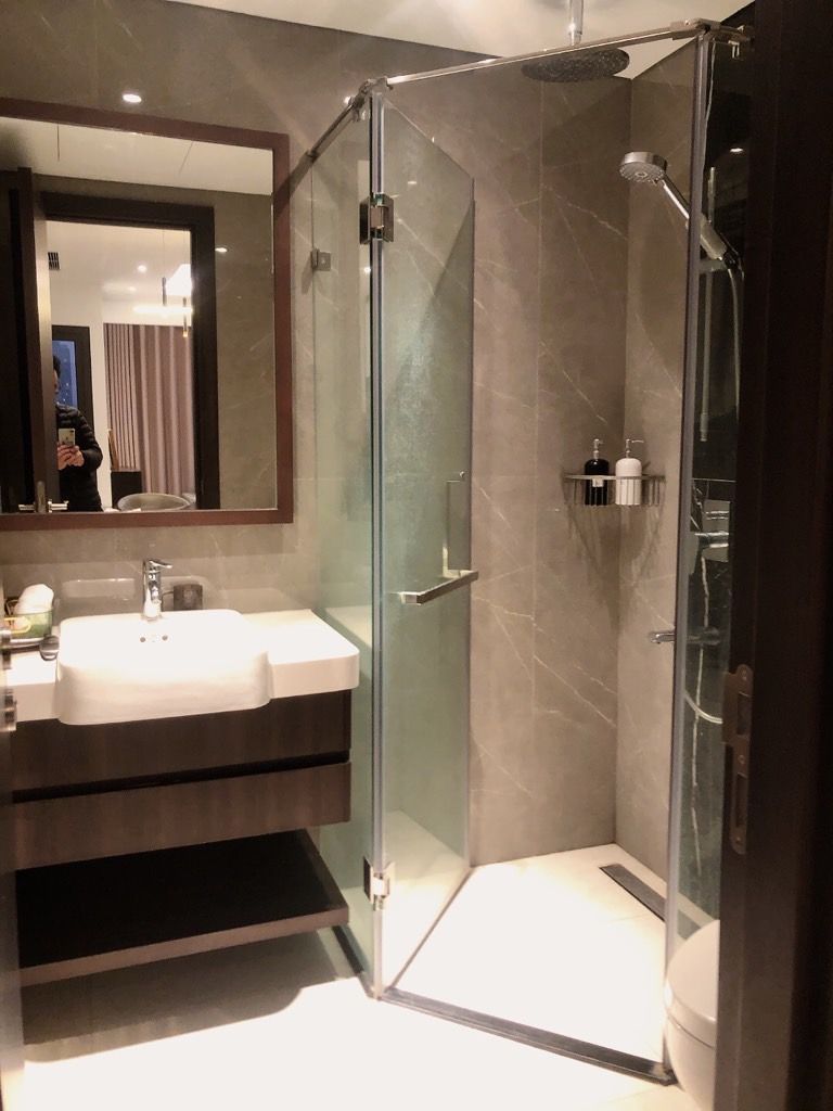 Bán nhà Nguyên Hồng - diện tích 73m2 1 tầng - Căn hộ khách sạn cực hiếm - giá 14,5 tỷ