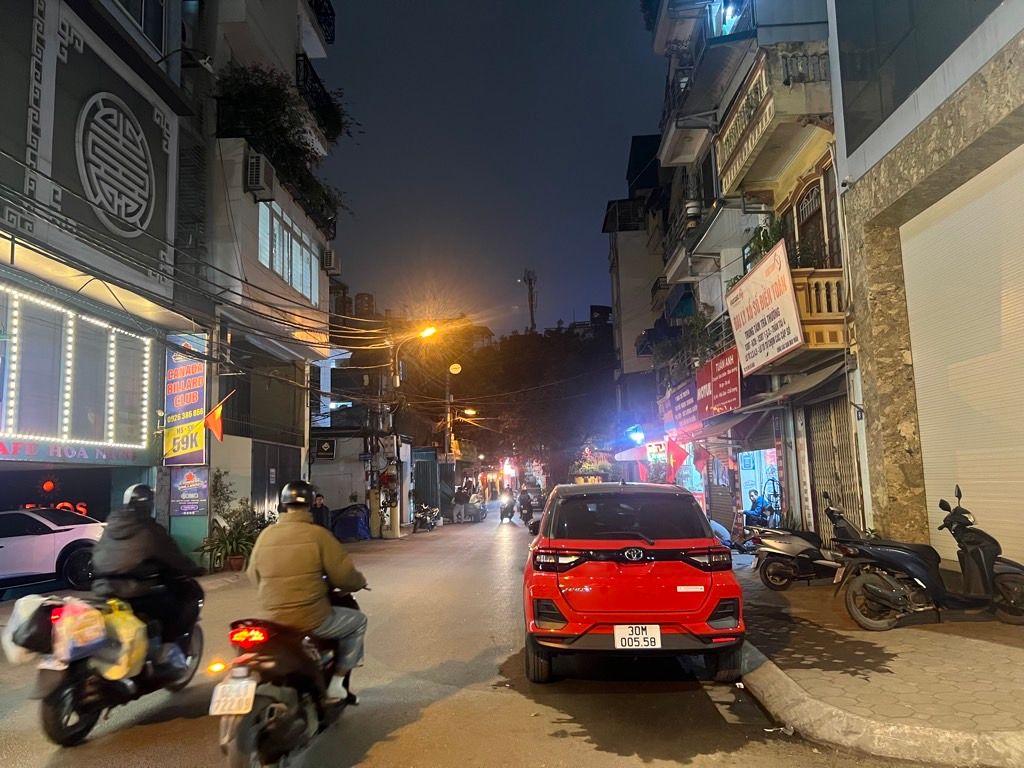 Bán nhà Xã Đàn - diện tích 46,3m2 4 tầng - ô tô tránh - giá 22 tỷ