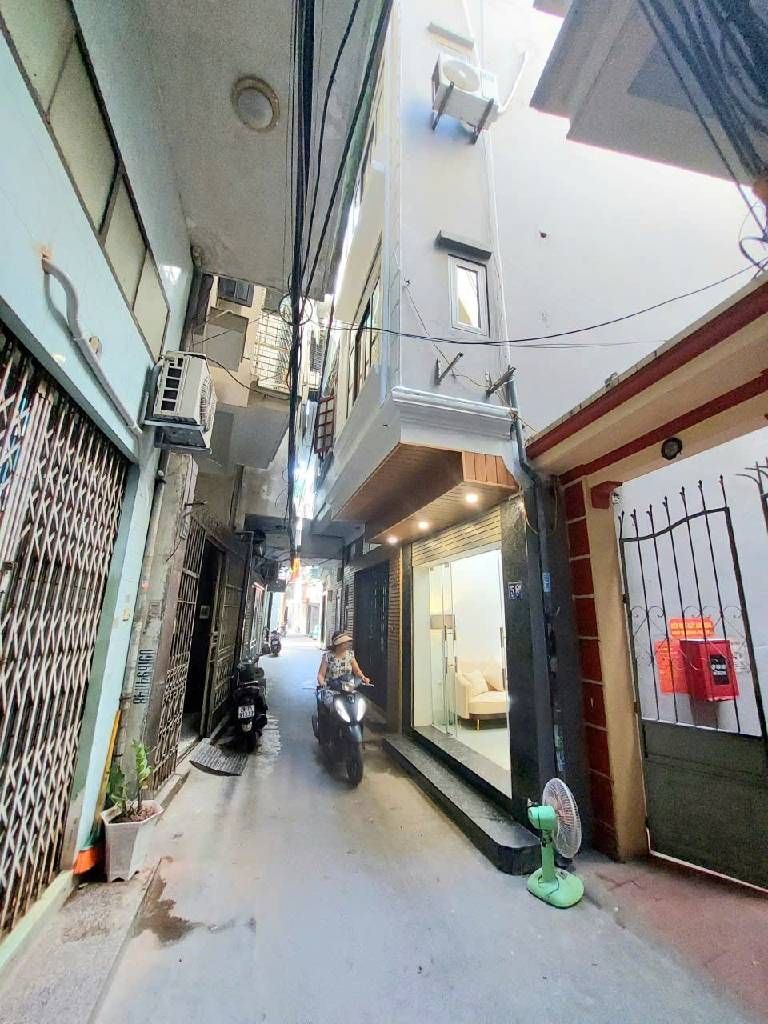 Bán nhà Nguyễn Cao - diện tích 15,8m2 5 tầng - mặt ngõ thông kinh doanh - giá 7,3 tỷ
