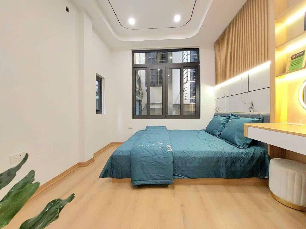 Bán nhà Nguyễn Cao - diện tích 15,8m2 5 tầng - mặt ngõ thông kinh doanh - giá 7,3 tỷ