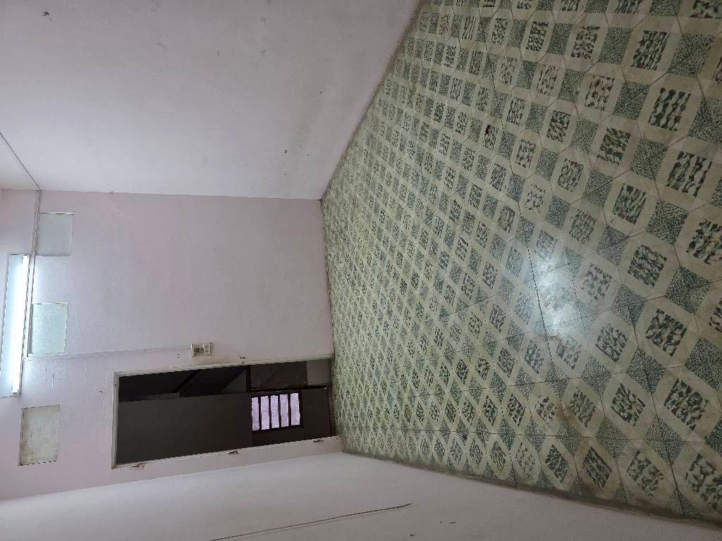 Bán nhà Tam Trinh - diện tích 34.5m2 3 tầng - Ô tô tránh - giá 12,6 tỷ